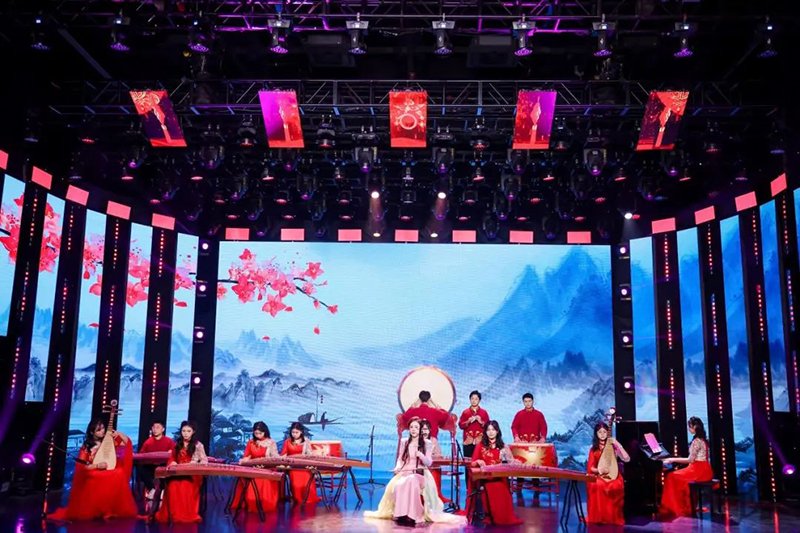 合肥新華公學(xué)民樂團閃耀百花獎頒獎典禮，斬獲金獎載譽而歸